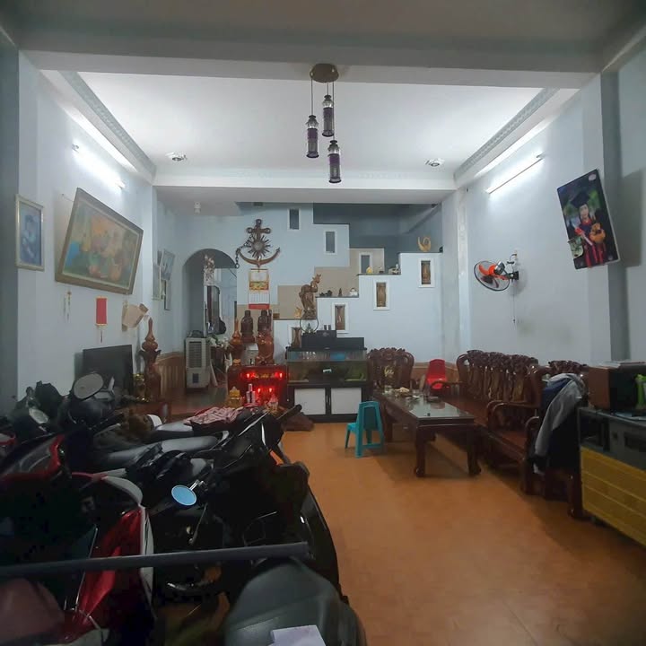 Nhà 2 Tầng Mặt Tiền 5.5m Tại Đà Nẵng 74m² Giá 5.75 Tỷ - Vị Trí Đắc Địa