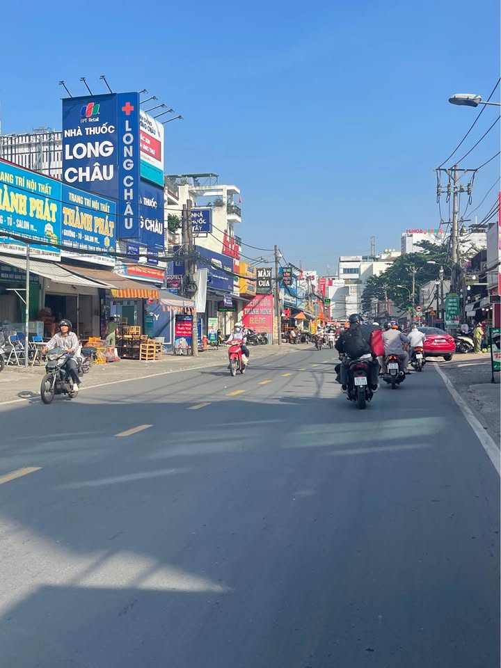 Nhà mặt tiền Đỗ Xuân Hợp, Quận 9, 285m² giá 36 tỷ - Đầu tư sinh lời cao!