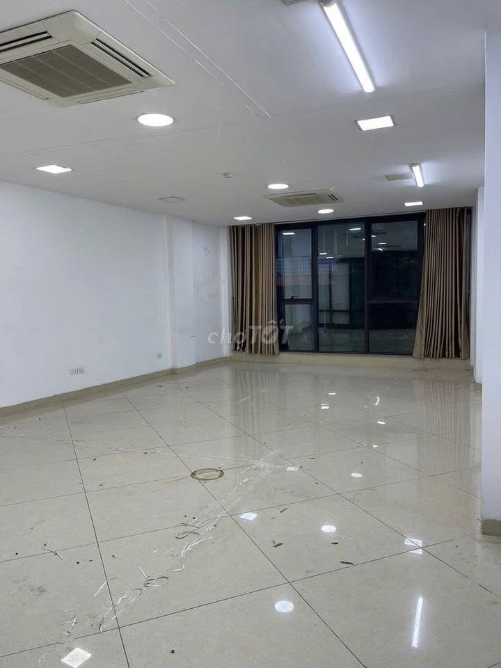 Cho thuê văn phòng tòa 8 tầng tại phố Hoàng Ngân, Thanh Xuân - Diện tích 90m², giá 90 triệu/tháng!