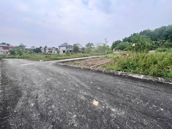 Đất thổ cư Thạch Thất 63m² giá chỉ 2 tỷ - Sổ đỏ chính chủ, pháp lý rõ ràng!