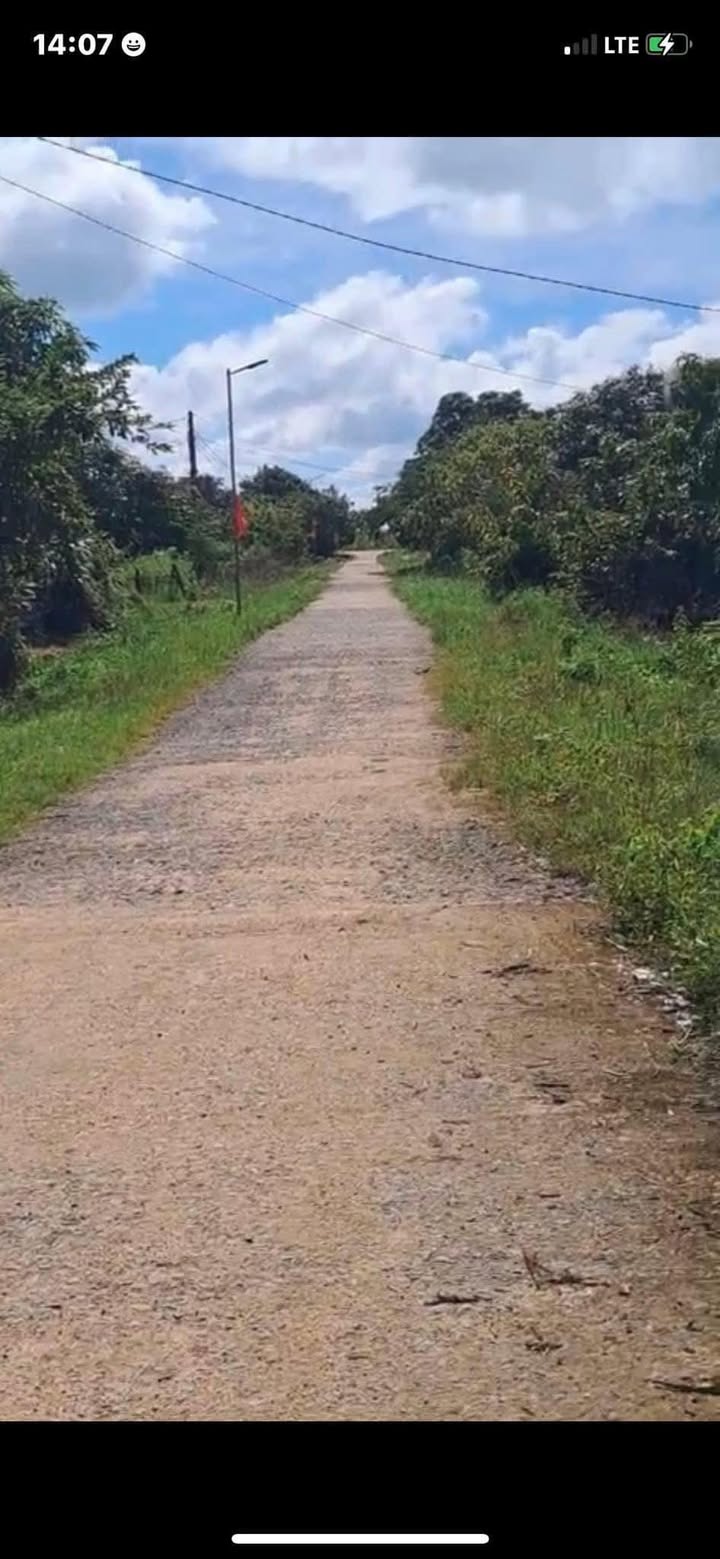 Đất nền xã Ia Lốp, Ea Súp, Đắk Lắk 1000m² giá chỉ 180 triệu - Cơ hội đầu tư tuyệt vời!