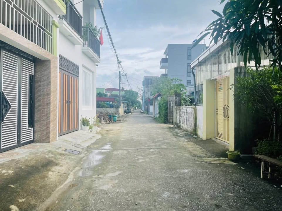 Đất Hưng Đông 120m² giá 3.6 tỷ - Đường ô tô rộng rãi, tiện ích đầy đủ!