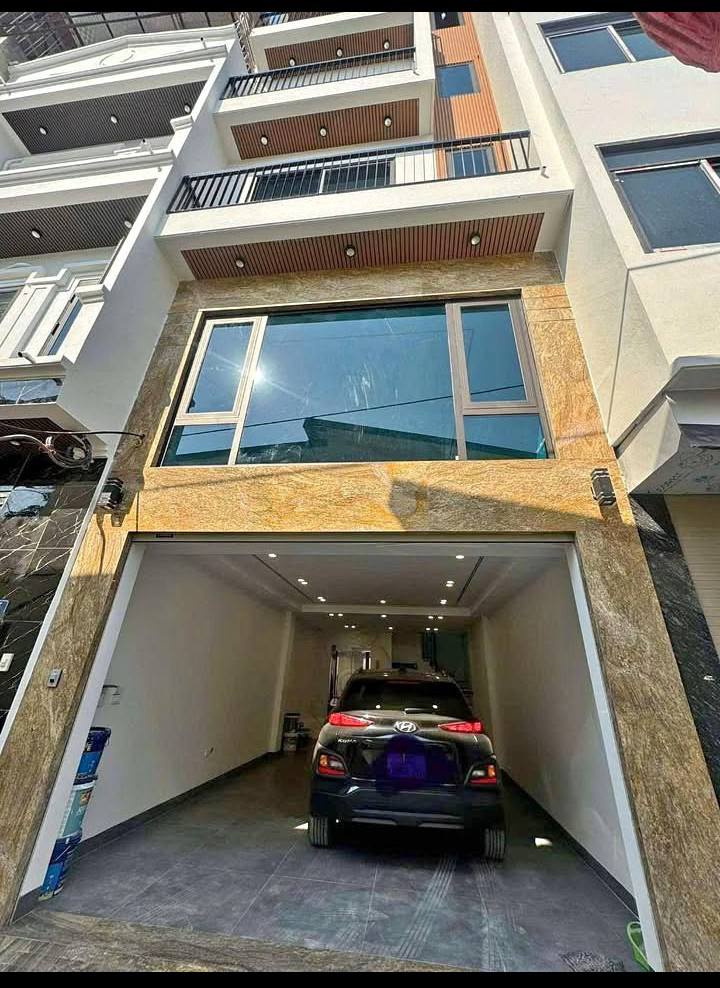 FrontHouse Thạch Bàn 42m² giá 8.8 tỷ - Kinh doanh đắc địa, thang máy, ô tô tránh!