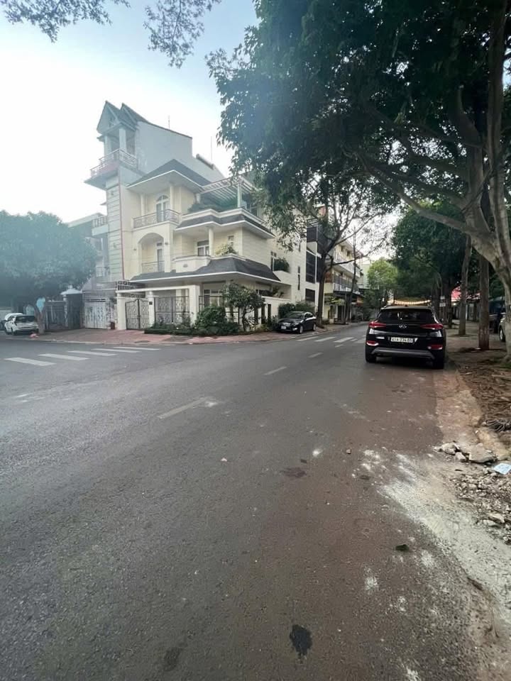 Quán cà phê đẹp đường Nguyễn Công Hoan 200m² - Sang nhượng giá tốt!