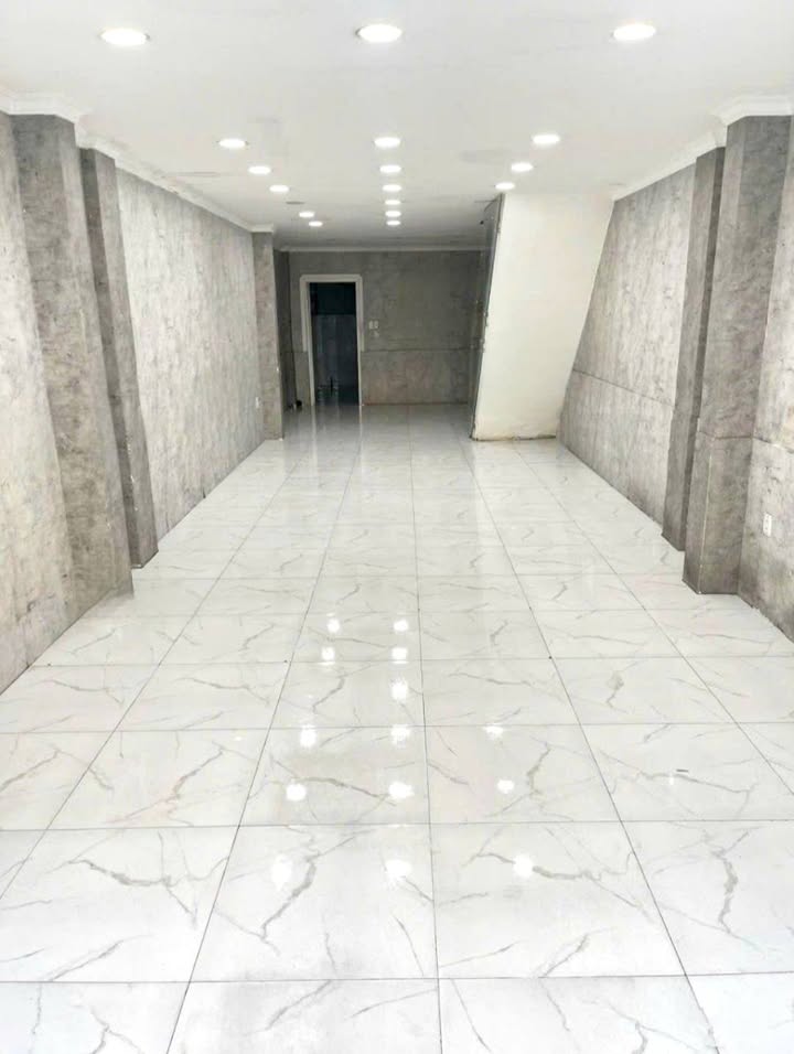 Nhà mặt tiền Nguyễn Văn Lạc, Bình Thạnh 64m² giá 35 triệu - Thích hợp kinh doanh!