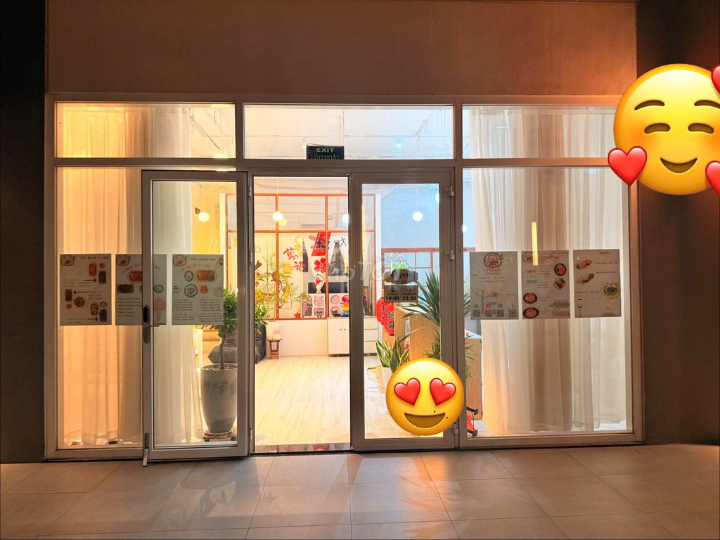 Cho thuê shophouse 2 tầng Lavita Charm 140m² giá 22 triệu - Kinh doanh thuận lợi!