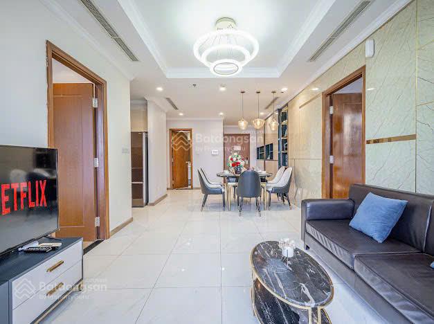 Căn hộ Vinhomes Central Park 104.2m² giá 18.2 tỷ - Full nội thất cao cấp, view Landmark 81
