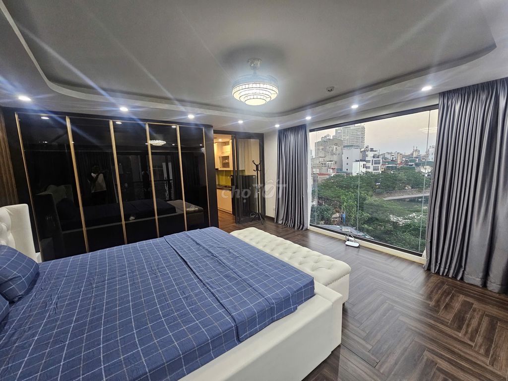 Căn hộ 1PN phố Văn Chương Đống Đa 45m² giá 10 triệu - View hồ Linh Quang thoáng mát!