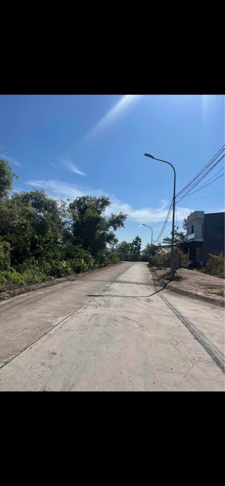 Đất nền tái định cư khu 1 Hải Hoà 114m² giá 1 tỷ - Mặt tiền 6m, vị trí đẹp!