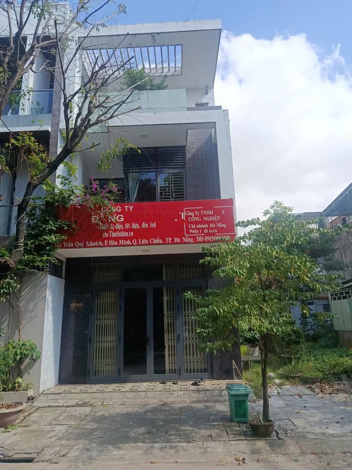 Nhà 3 tầng mặt tiền Trần Quý Khoách 90m² giá 6.75 tỷ - Gần hồ Tùng Mậu!