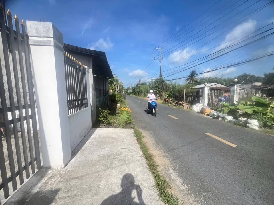 Mặt tiền FrontHouse 165m² đường Bùi Hữu Nghĩa - Vị trí đắc địa Bình Thủy chỉ 2.2 tỷ!