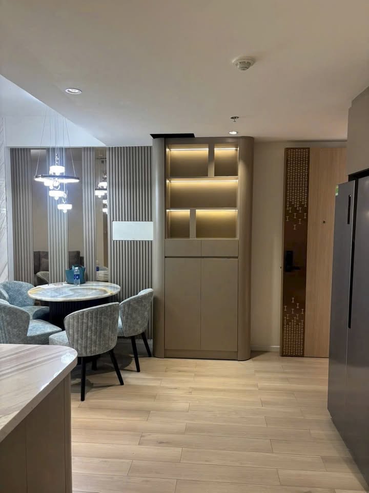 Căn hộ Lumiere Boulevard Quận 9 2PN giá 12 triệu - View hồ bơi tuyệt đẹp!