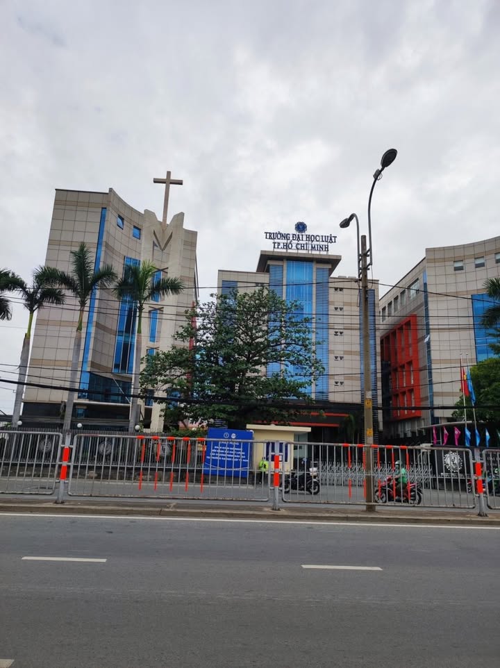 Nhà hẻm xe hơi Thủ Đức 270m² giá thỏa thuận - Một đời chủ chính chủ!