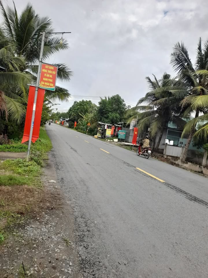 Đất mặt tiền Quốc lộ 57B, xã Phú Túc, 2200m² chỉ 7.5 tỷ - Cơ hội đầu tư tuyệt vời!