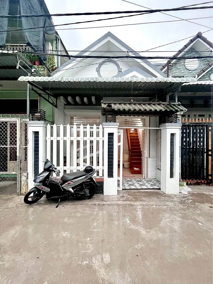 Nhà Trệt Lửng Đường A3 KDC 3A Lộ Vòng Cung - Giá 2.23 Tỷ, Tặng Nội Thất