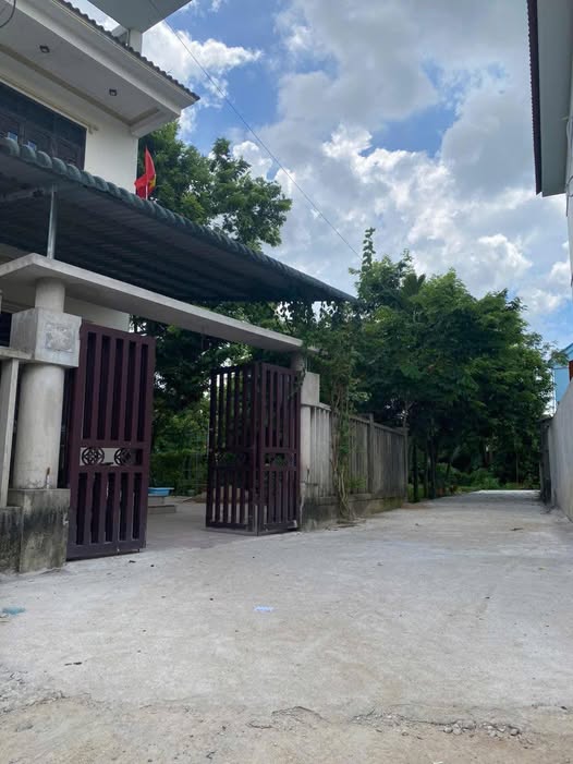 Đất thổ cư Lê Hồng Phong, Thị xã Quảng Trị 120m² - Dân cư đông đúc, giá chỉ 600 triệu!