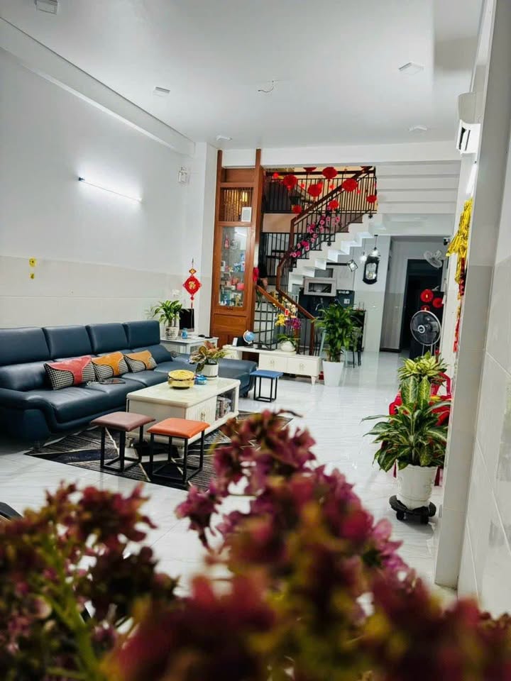 Mặt bằng cho thuê đường Kinh Dương Vương, Đà Nẵng - Diện tích 45m², thoáng đãng, thuận tiện