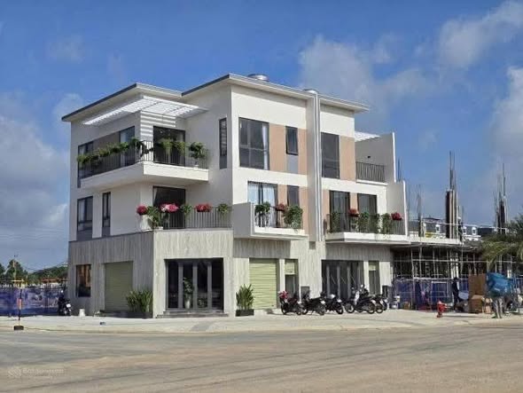 Shophouse Lê Lai, Thủ Dầu Một 90m² giá 8.2 tỷ - Đầu tư sinh lời bền vững!