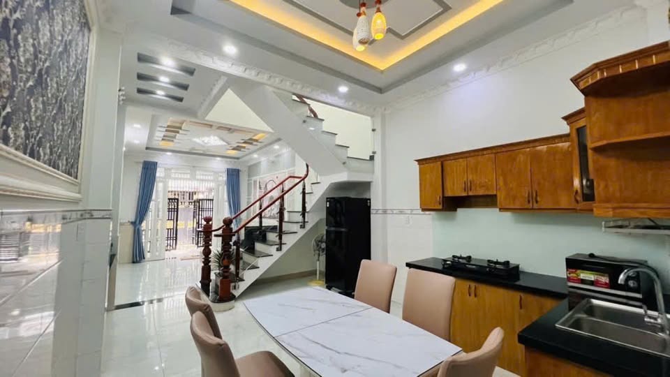 Nhà đẹp Nhà Bè 52m² giá 4 tỷ - Sổ hồng chính chủ, vào ở ngay!