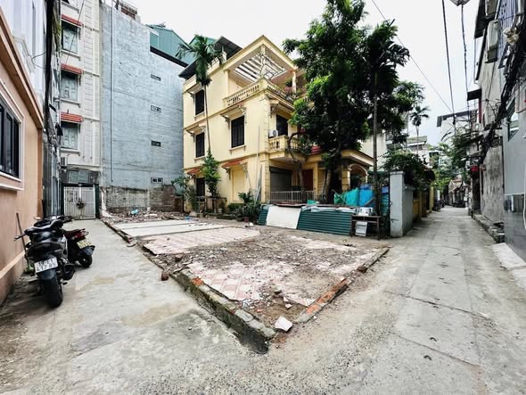 Đất Cổ Nhuế 53m² giá 10 tỷ - Lô góc thuận lợi đầu tư!