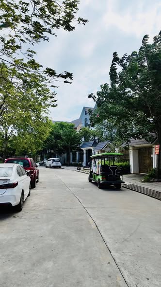 Biệt thự đơn lập 300m² khu A Geleximco cho thuê giá 30 triệu - Đầy đủ nội thất, ô tô đỗ cửa!