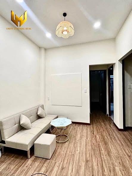 Nhà nguyên căn 50m² Lê Quang Định, Bình Thạnh giá chỉ 10 triệu/tháng - Full nội thất, sẵn sàng vào ở!