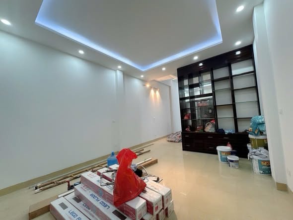 Nhà đẹp đường Đại Từ, 70m² giá 13.8 tỷ - Thiết kế hiện đại, sẵn sàng ở ngay!