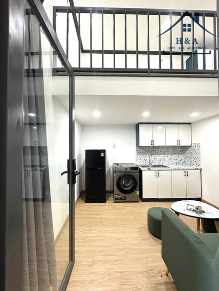 Minihouse cho thuê hẻm 12-20 Nguyễn Văn Cừ, 25m² giá 3.2 triệu - Full nội thất sang trọng!