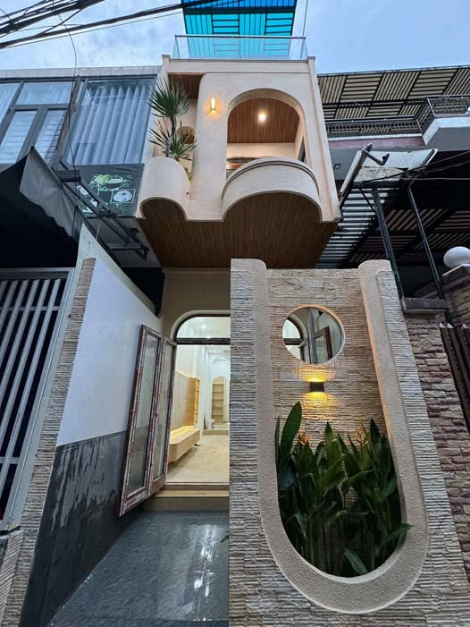 Nhà 3 tầng 73m² đường Nguyễn Cư Trinh - Khu VIP Hòa Cường giá chỉ 9.5 tỷ!