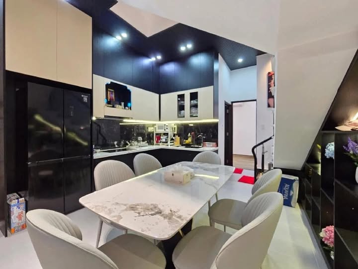 Nhà mặt tiền Lý Triện 100m² giá 7 tỷ - Đầu tư sinh lời cao!