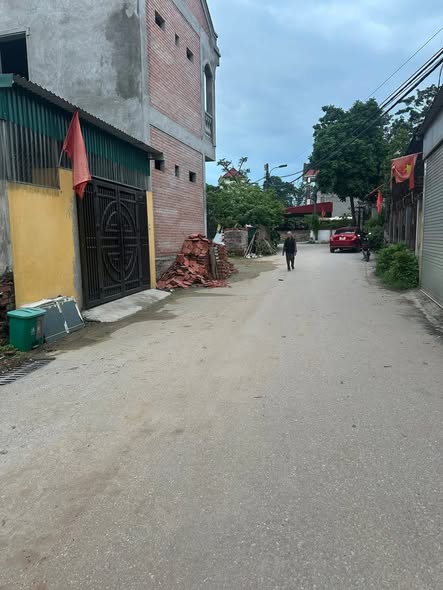 Đất thổ cư 140m² tại phường Định Trung, Vĩnh Yên - Gần trường chuyên, giá 2.1 tỷ!