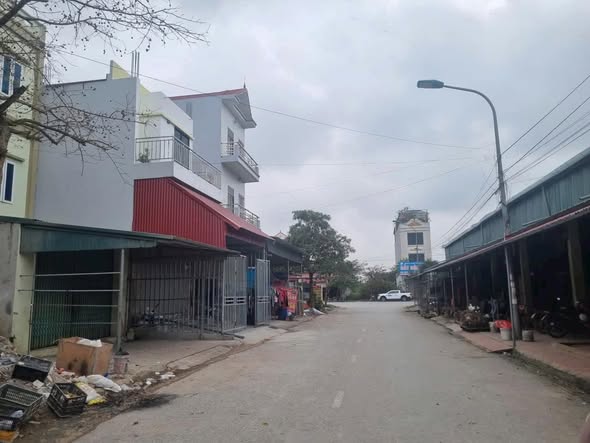 Đất nền Trung Tâm Thương Mại Dân Tiến 100m² giá 7 tỷ - Đầu tư sinh lời ngay!