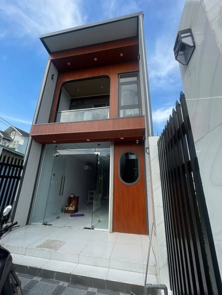 Nhà mặt tiền đường Chánh Mỹ Thủ Dầu Một 60m² giá 8 triệu - Phù hợp làm văn phòng, spa, salon tóc!