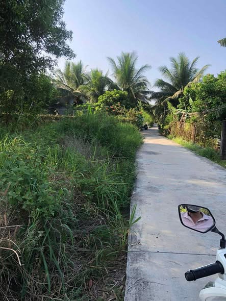 Đất nền Tân Phú, Đồng Nai 300m² giá 1.3 tỷ - Vị trí đẹp, tiện ích đầy đủ!