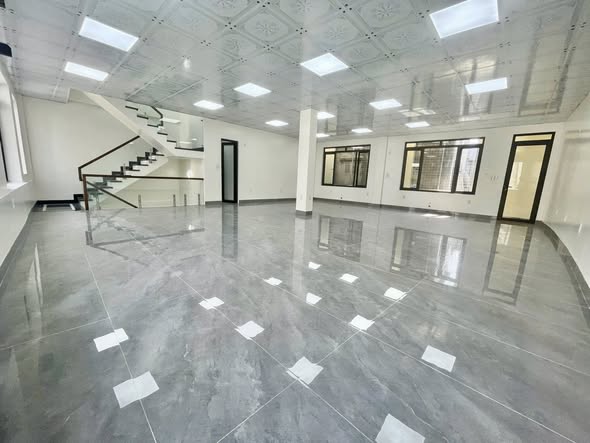 Nhà cho thuê đường Thế Lữ, quận Hồng Bàng 100m² giá 23 triệu - Phù hợp kinh doanh, văn phòng!