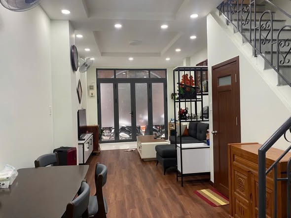 Nhà phố Tân Phước, Quận 10, 35m² giá 6.5 tỷ - Nhà đẹp, dọn vào ở ngay!