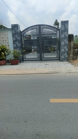 Nhà mới xây Long Đức, Long Thành 337.5m² giá 5.5 tỷ - Thiết kế hiện đại, sẵn sàng ở ngay!