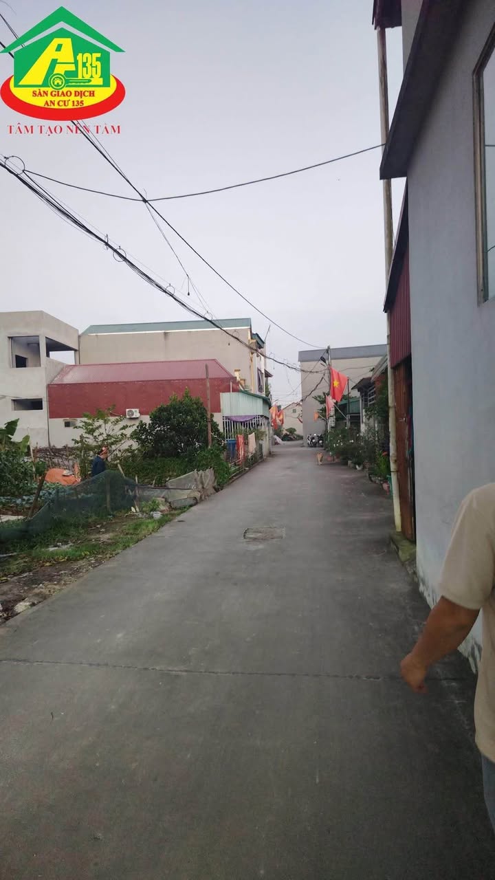 Bán đất ngõ 107 Trần Quang Khải, Ninh Sơn, 61m² giá 2.3 tỷ - Hướng Bắc, ô tô vào thoải mái!