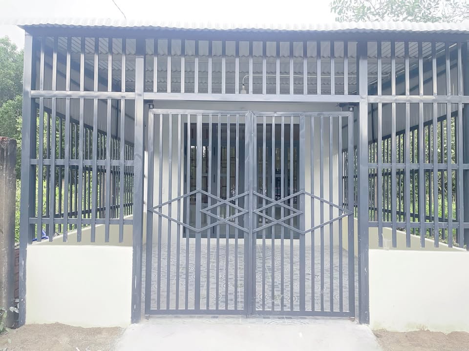 Nhà riêng Nhơn Trạch 140m² giá 1.55 tỷ - Đường rộng 8m, an toàn đến 2045!