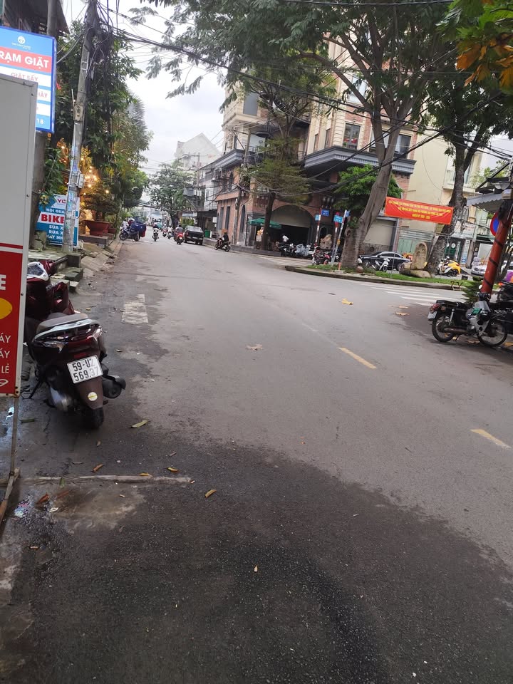 Nhà mặt tiền đường số Quận 7, diện tích 110m², giá 23 tỷ - Cơ hội đầu tư hấp dẫn!