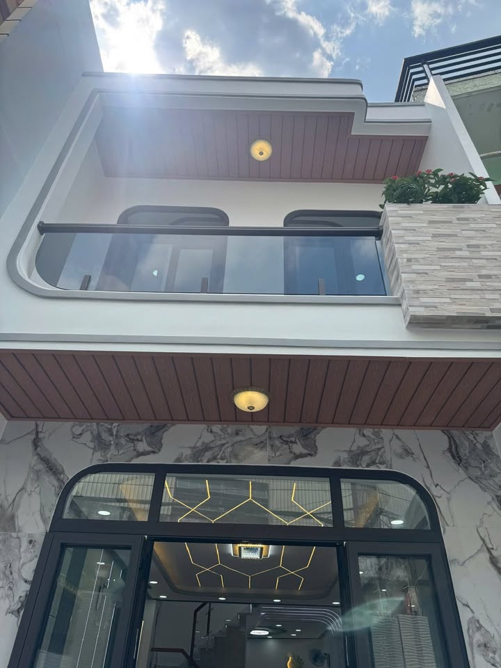 Nhà đẹp đường Chiến Lược, Bình Trị Đông 65m² giá 5.45 tỷ - Đầu tư sinh lời ngay!