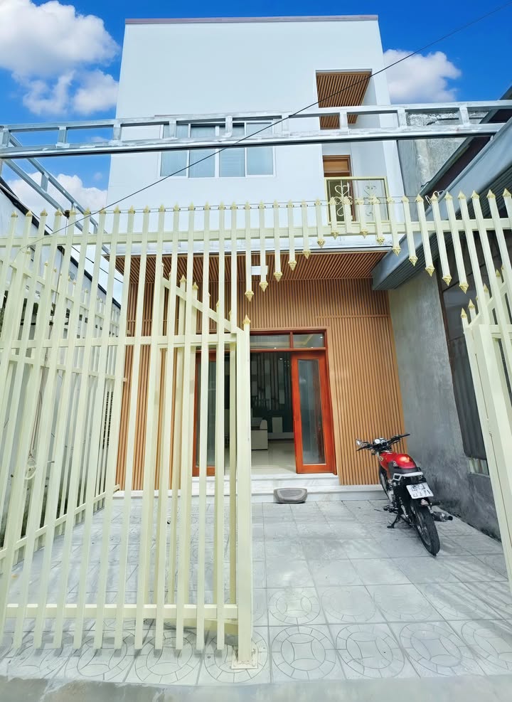 Nhà mới đẹp tại Bờ hồ Búng Xáng, Cần Thơ 67m² giá 3.49 tỷ - Gần trường Đại học Cần Thơ!
