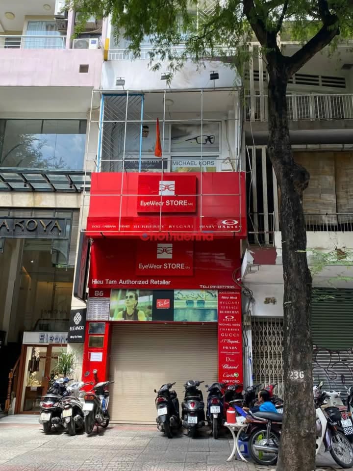 Nhà mặt tiền Lý Tự Trọng, Quận 1 - Diện tích 92m² - Khu vực kinh doanh sầm uất!