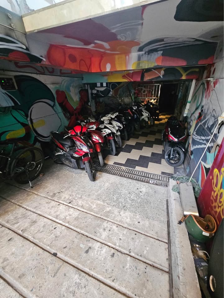 Nhà cho thuê hẻm Lê Văn Sỹ, Quận 3 - 96m², Giá 75 triệu/tháng, Hầm 5 tầng rộng rãi!