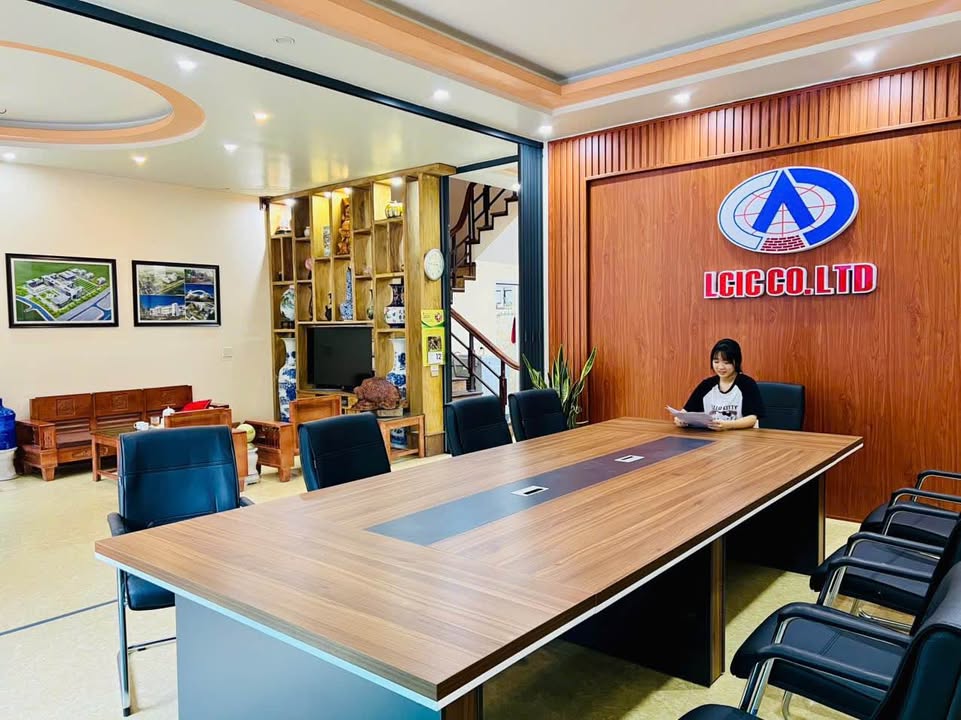 Nhà 3 tầng mặt đường Quang Trung Yên Bái 250m² giá 8 tỷ - Không ngập úng, kinh doanh thuận lợi!