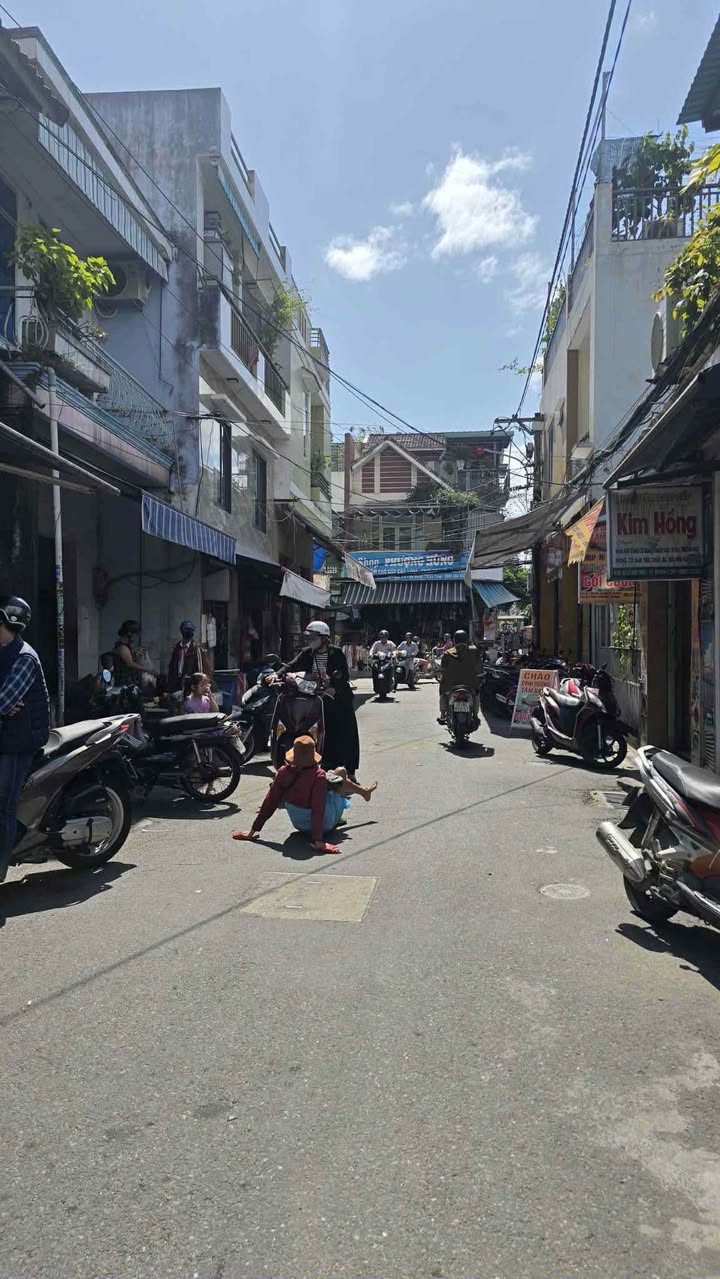 Đất nền Lê Hữu Trác, Sơn Trà, Đà Nẵng 179m² giá 15.9 tỷ - Tiềm năng đầu tư lớn!