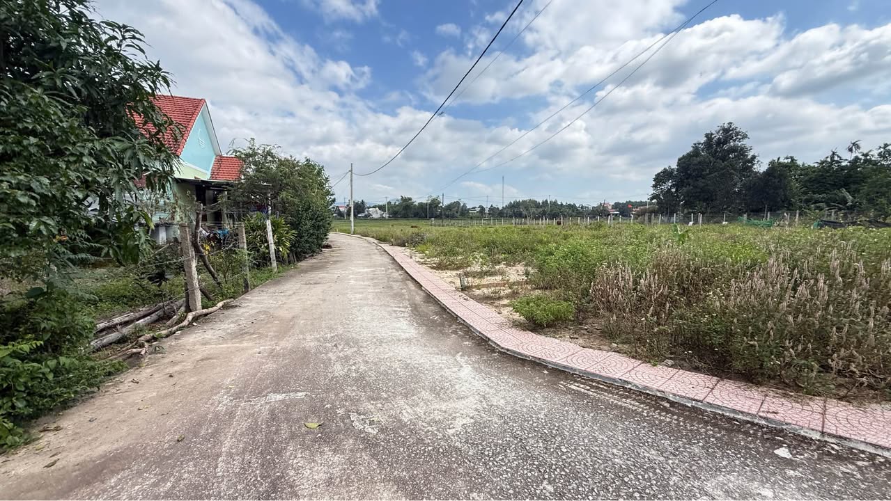 Lô đất Hòa Phong Đà Nẵng 140m² giá 1.35 tỷ - Đầu tư sinh lời cao!