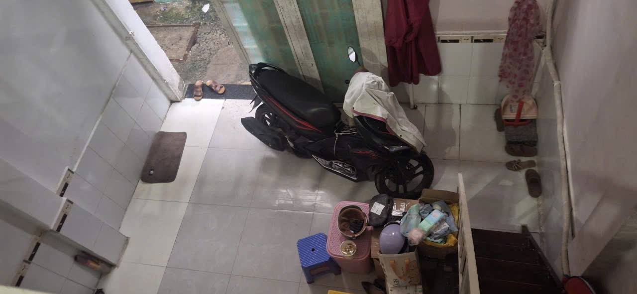 Nhà riêng 2 ngủ Hoàng Diệu 33m² giá 2.5 tỷ - Chính chủ, ở ngay!