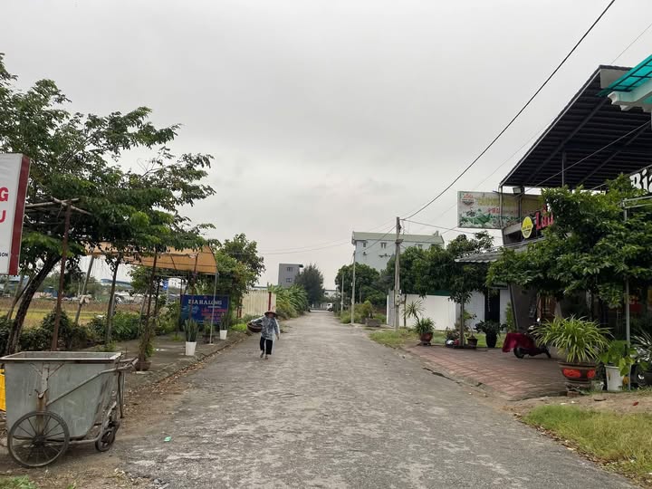 Đất phân lô Thiện Tân - Hoa Lư 120m² giá 4 tỷ - Tiềm năng đầu tư hấp dẫn!