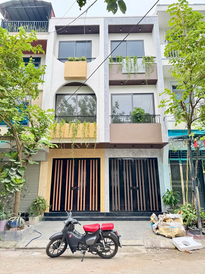 Nhà Mặt Đường Trần Duệ Tông, Lộc Vượng 43m² - Kinh doanh sầm uất, giá thỏa thuận!